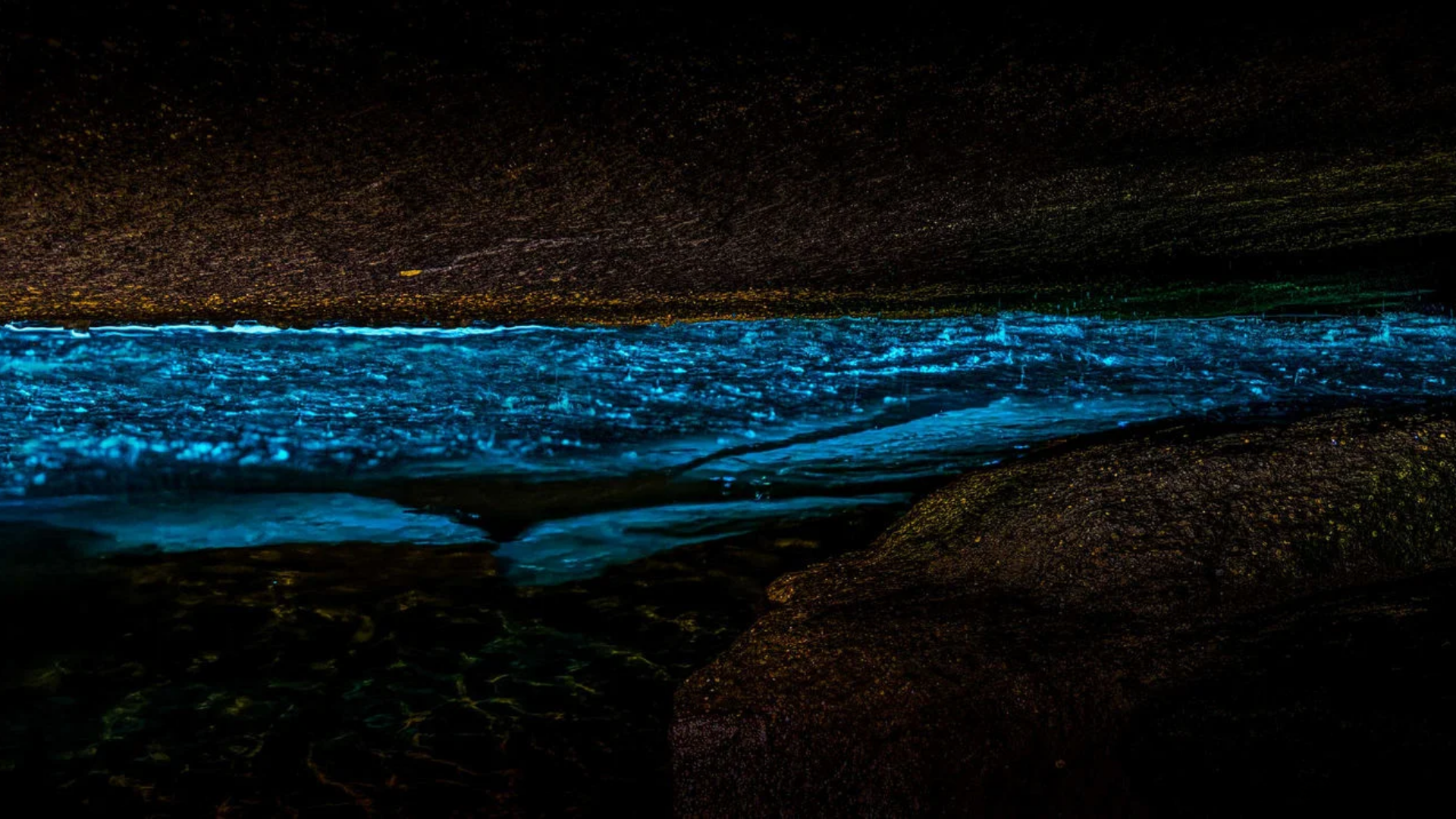 gruta do acaiá ilha grande
